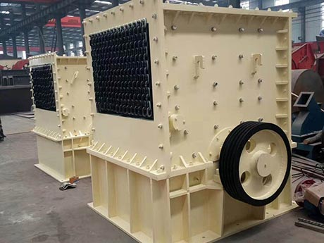 鄭州中意礦機(jī)銷往深圳的建筑垃圾移動破碎站